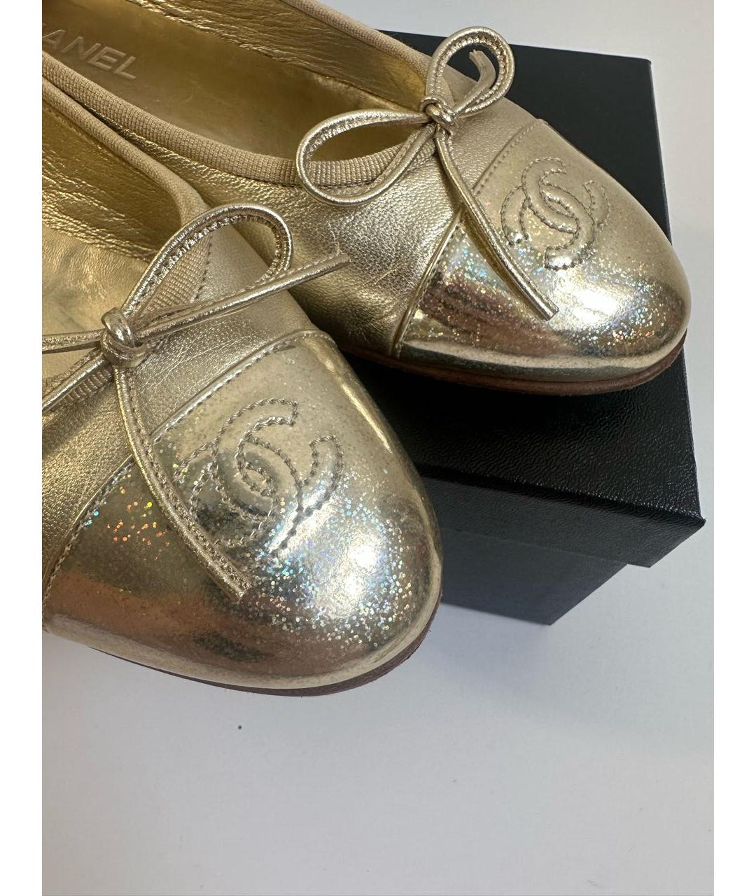 CHANEL PRE-OWNED Золотые кожаные балетки, фото 6