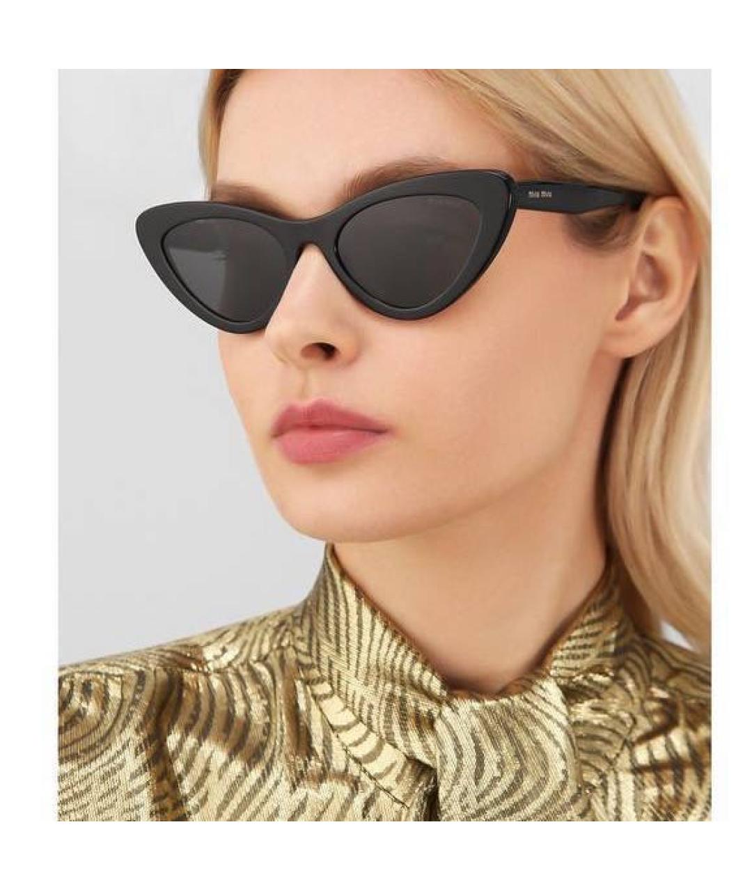 MIU MIU Черные пластиковые солнцезащитные очки, фото 3