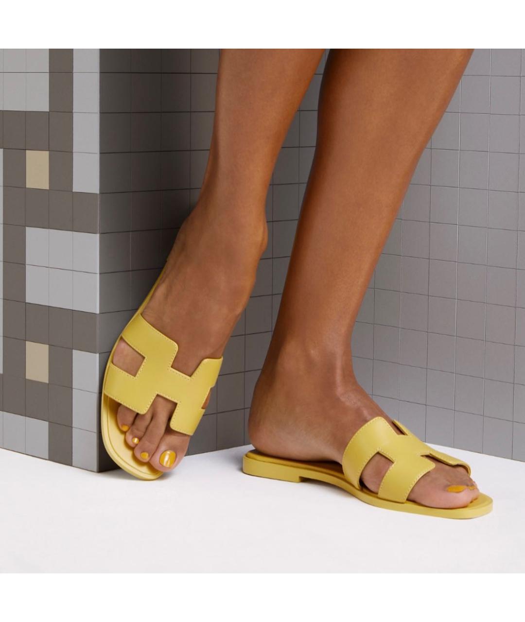 HERMES Желтые кожаные шлепанцы, фото 4