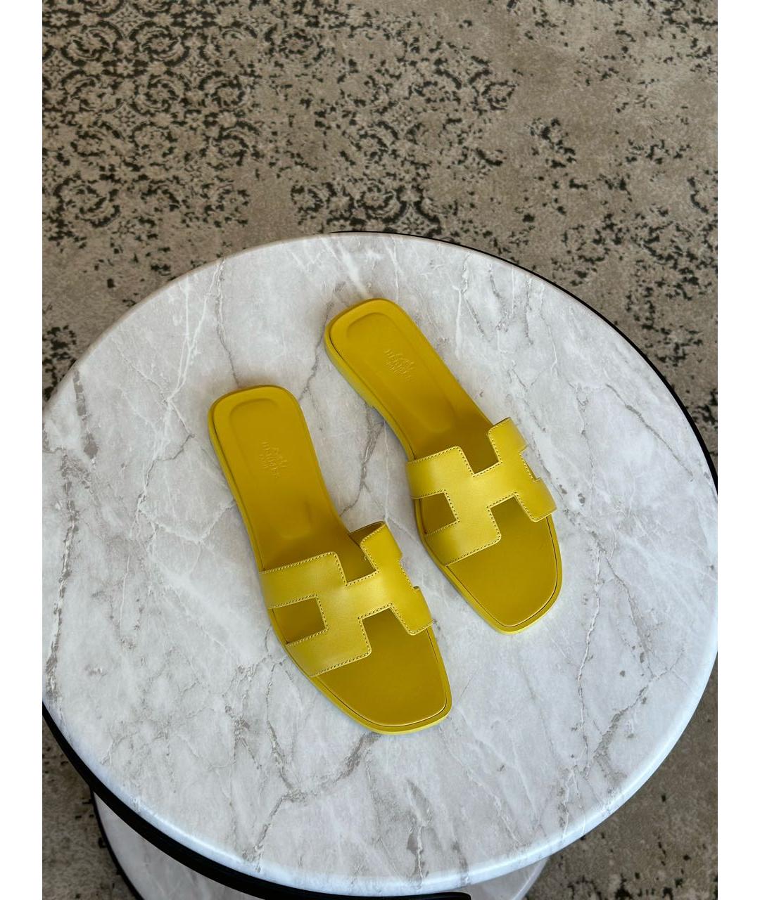 HERMES Желтые кожаные шлепанцы, фото 5