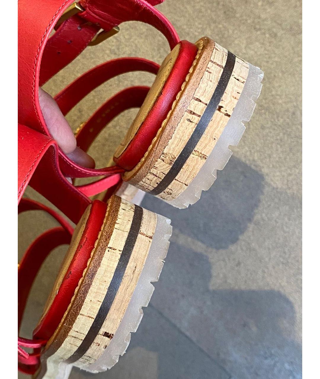CHANEL Красные кожаные сандалии, фото 5
