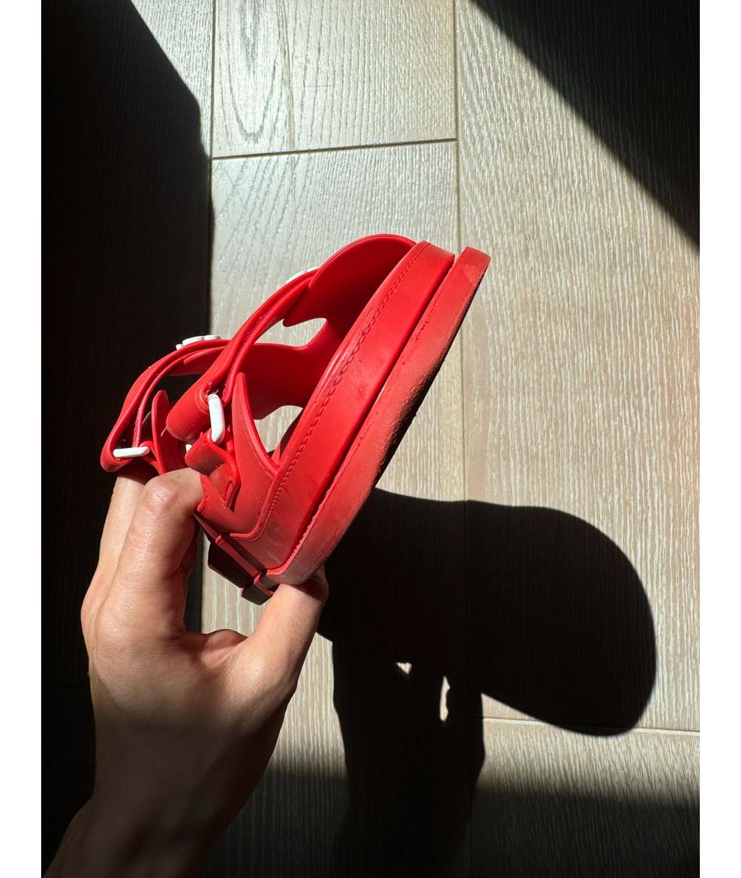 CHANEL Красные резиновые сандалии, фото 8