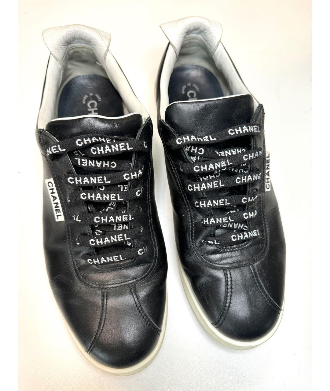 CHANEL Черные кожаные низкие кроссовки / кеды, фото 2