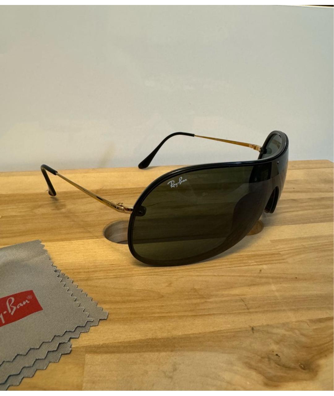 RAY BAN Черные пластиковые солнцезащитные очки, фото 2