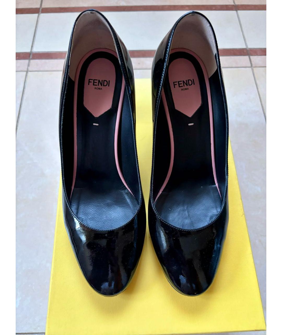 FENDI Черные туфли из лакированной кожи, фото 2