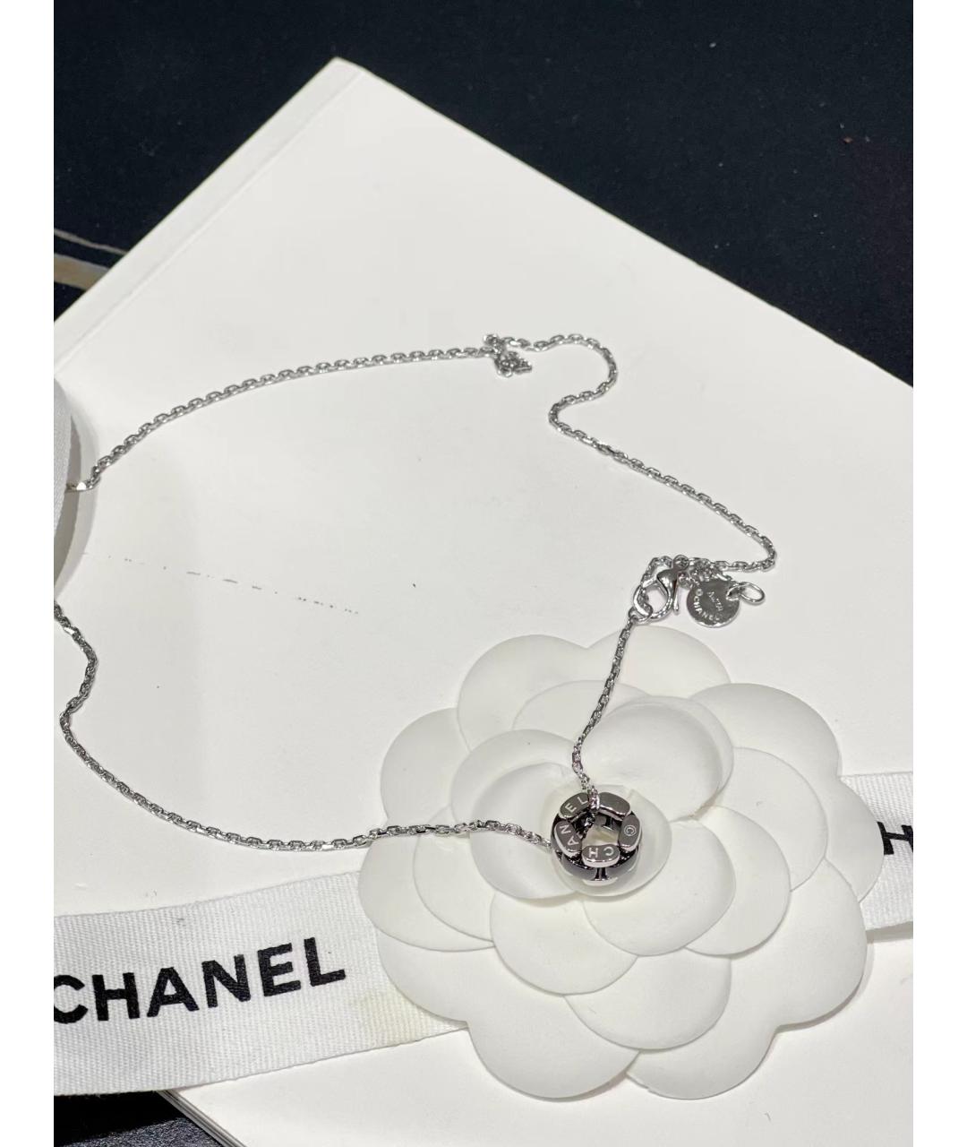 CHANEL Черная подвеска из белого золота, фото 7