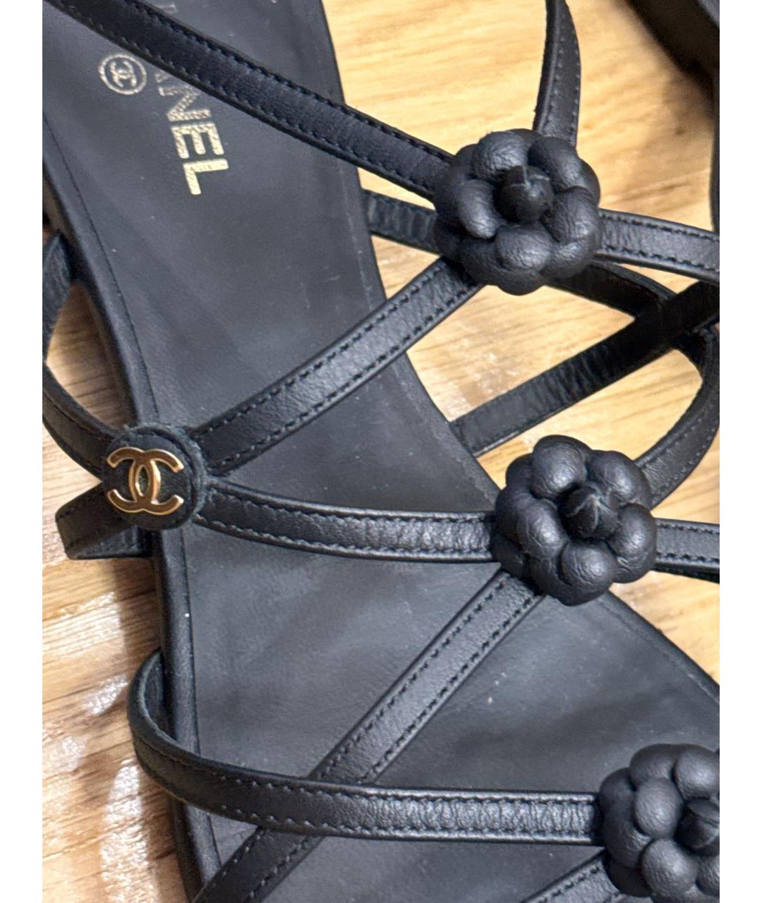 CHANEL Черные кожаные сандалии, фото 2
