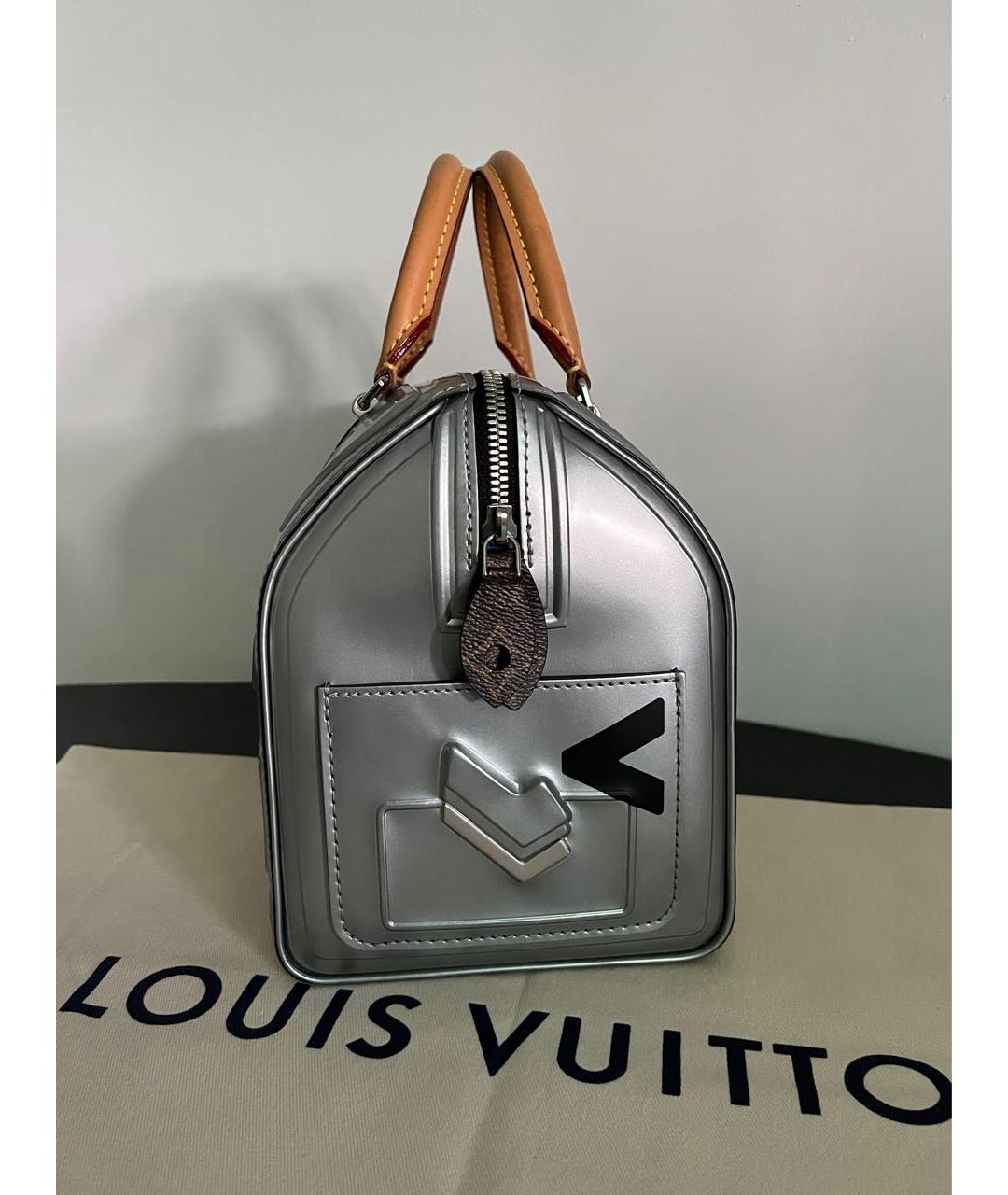 LOUIS VUITTON Серебряная кожаная сумка с короткими ручками, фото 3