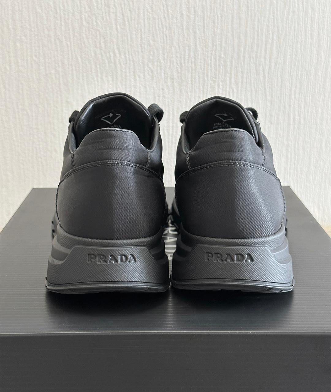 PRADA Черные кроссовки, фото 7