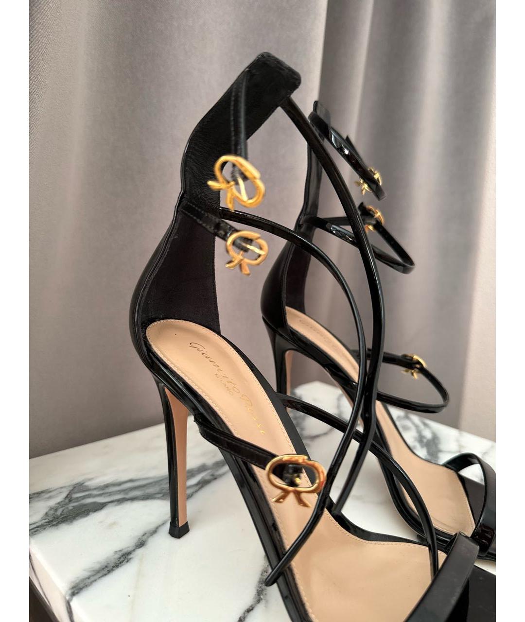 GIANVITO ROSSI Черные босоножки из лакированной кожи, фото 8