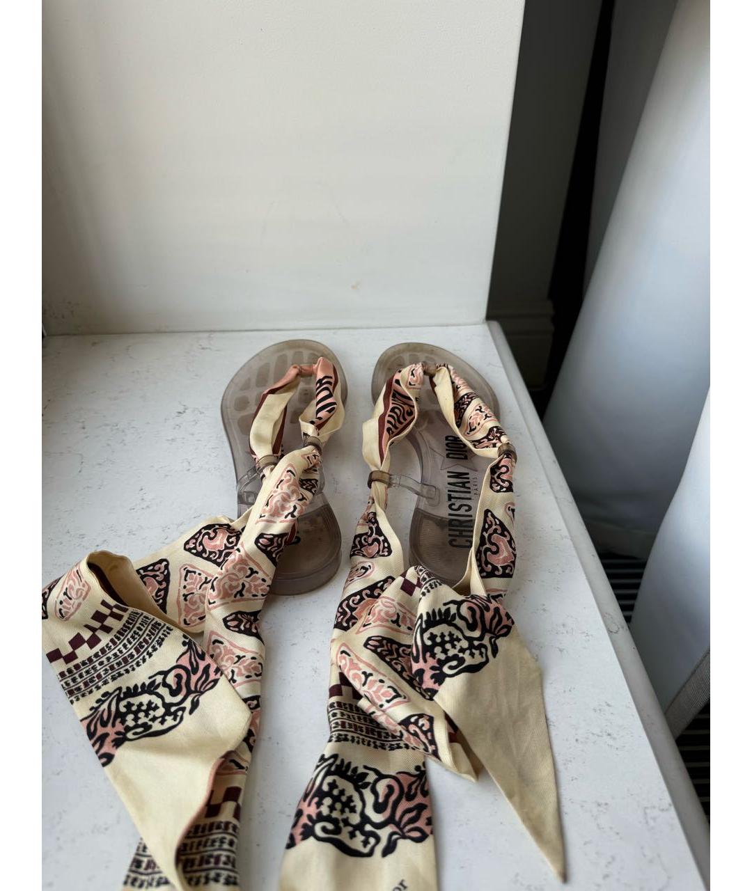 CHRISTIAN DIOR Бежевые резиновые сандалии, фото 4