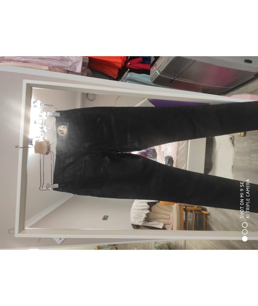 VERSACE JEANS COUTURE Черные полиуретановые прямые брюки, фото 2