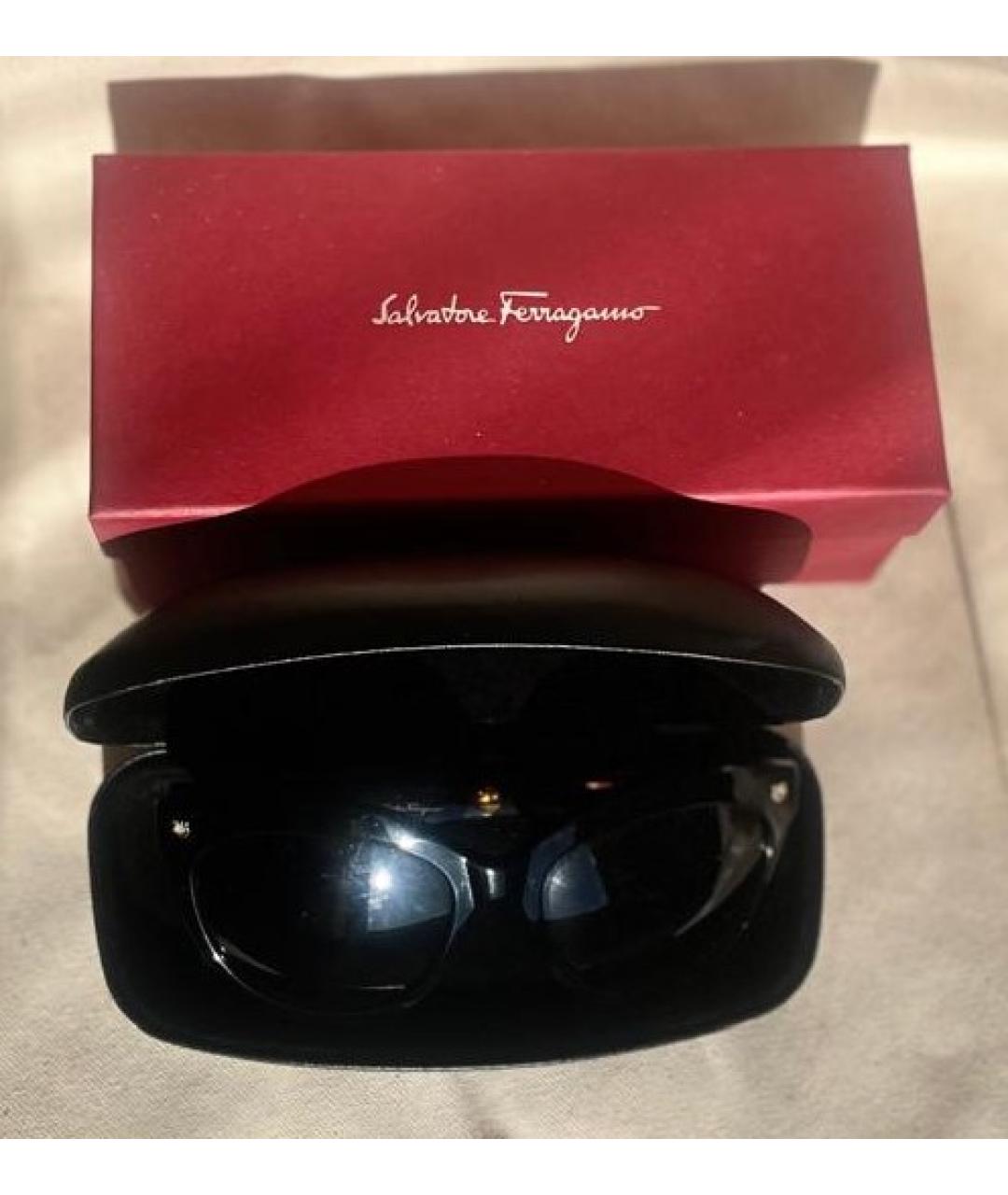 SALVATORE FERRAGAMO Черные пластиковые солнцезащитные очки, фото 4