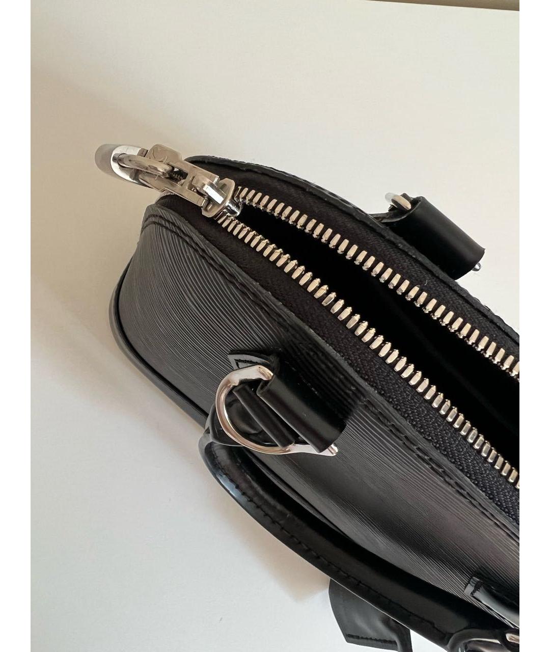 LOUIS VUITTON Черная кожаная сумка с короткими ручками, фото 4