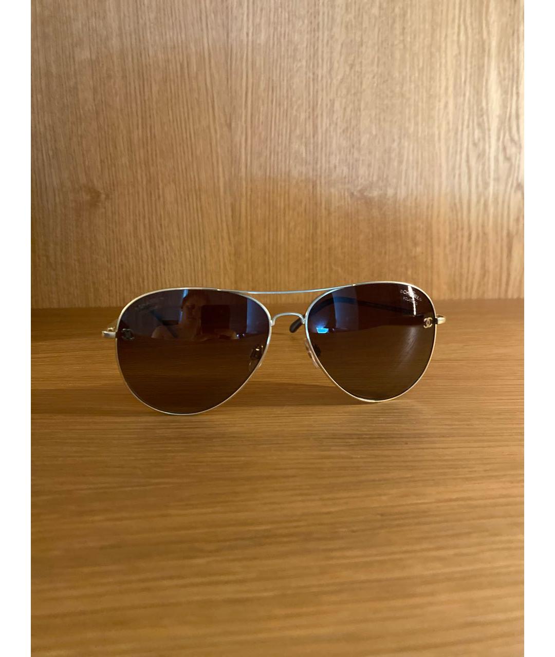 CHANEL Золотые металлические солнцезащитные очки, фото 5