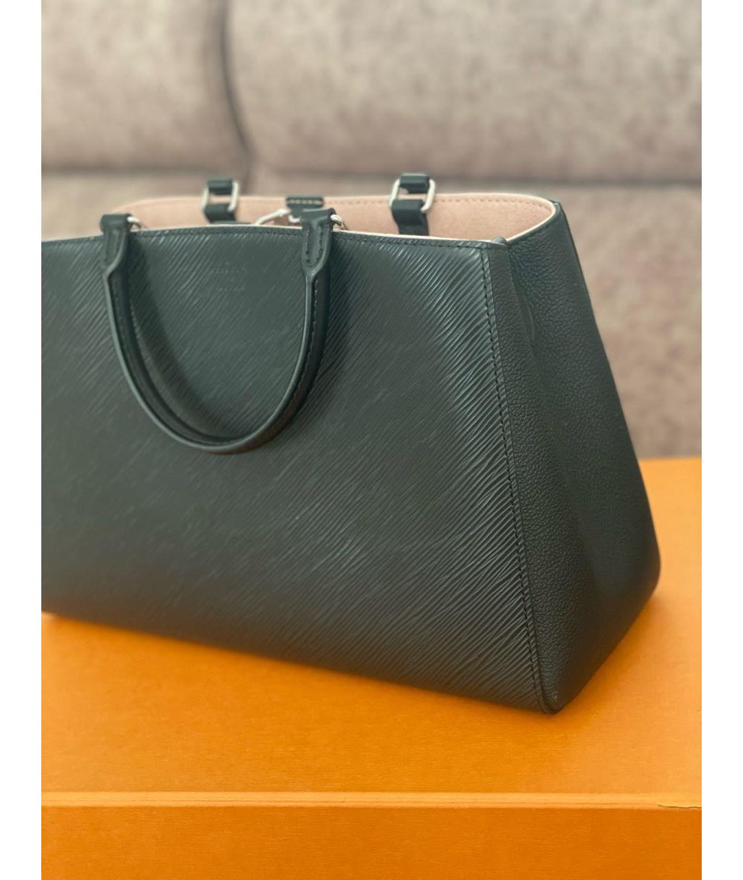 LOUIS VUITTON Черная кожаная сумка с короткими ручками, фото 3
