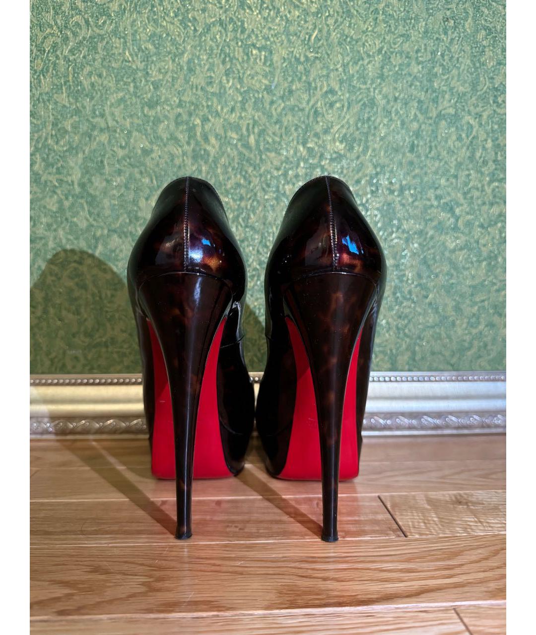 CHRISTIAN LOUBOUTIN Коричневые туфли из лакированной кожи, фото 3