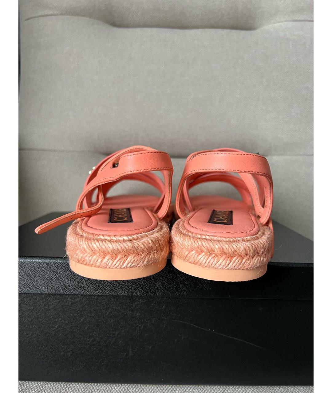 CHANEL Коралловые кожаные сандалии, фото 8
