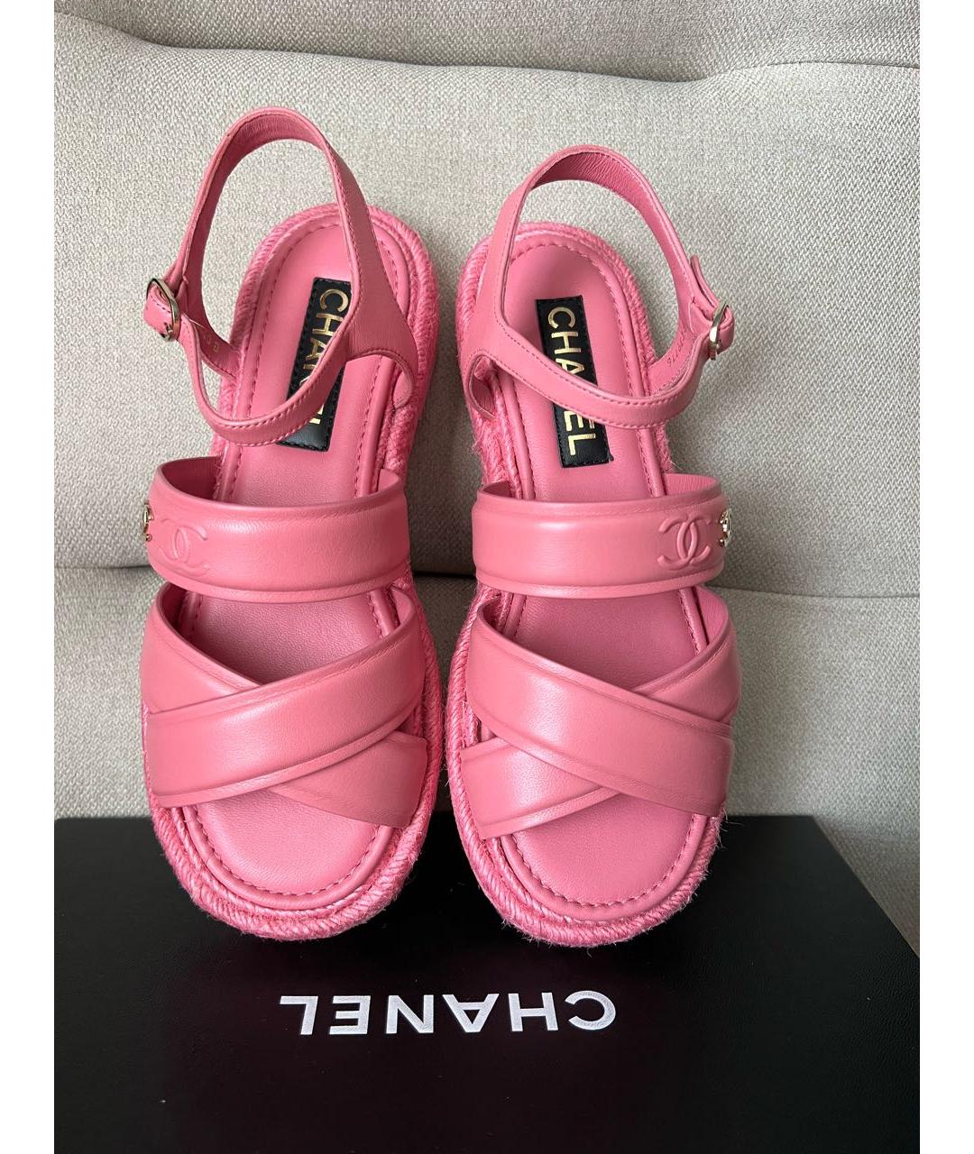 CHANEL Розовые кожаные сандалии, фото 2