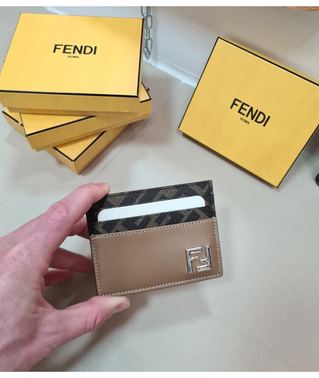 FENDI Коричневый кожаный кардхолдер, фото 4