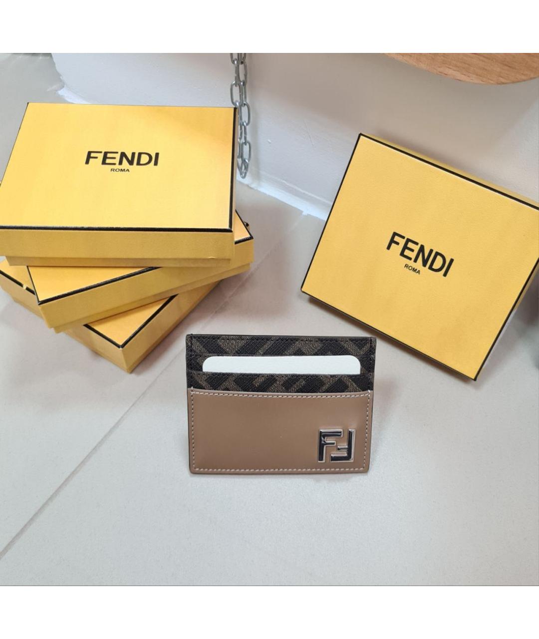 FENDI Коричневый кожаный кардхолдер, фото 2