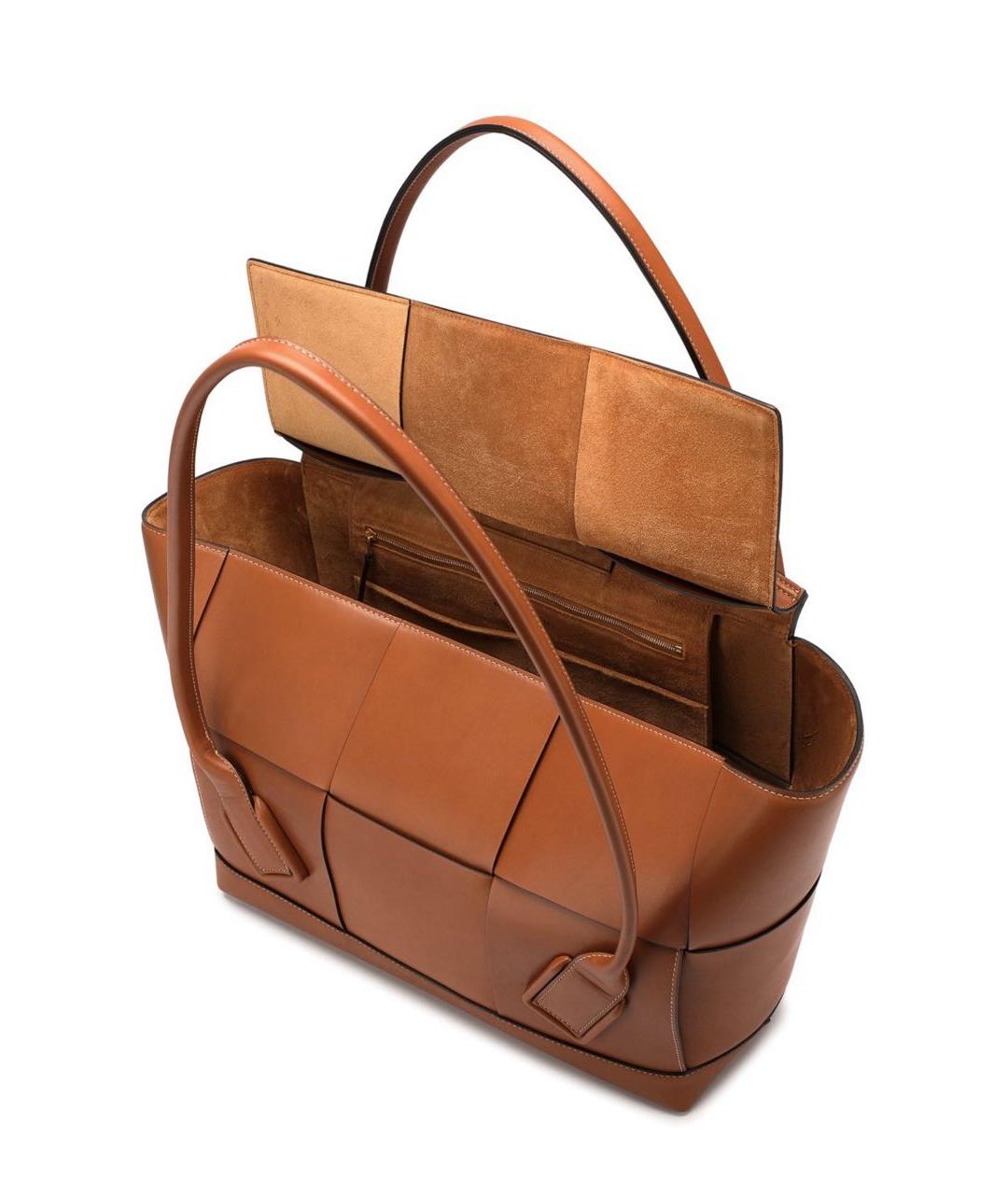 BOTTEGA VENETA Коричневая кожаная сумка с короткими ручками, фото 3
