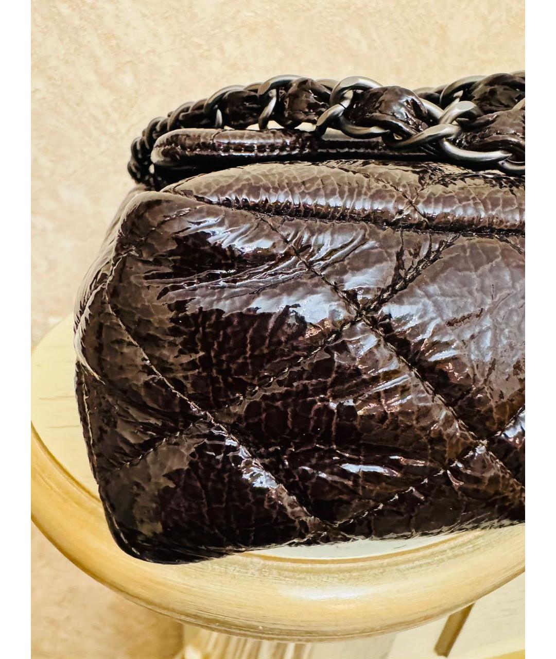 CHANEL Бордовая сумка через плечо из лакированной кожи, фото 5
