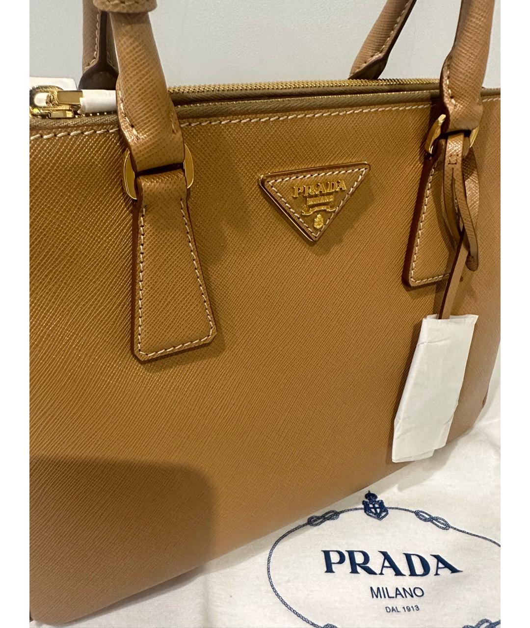 PRADA Бежевая кожаная сумка с короткими ручками, фото 6