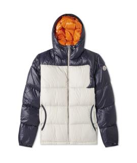 MONCLER Пуховик