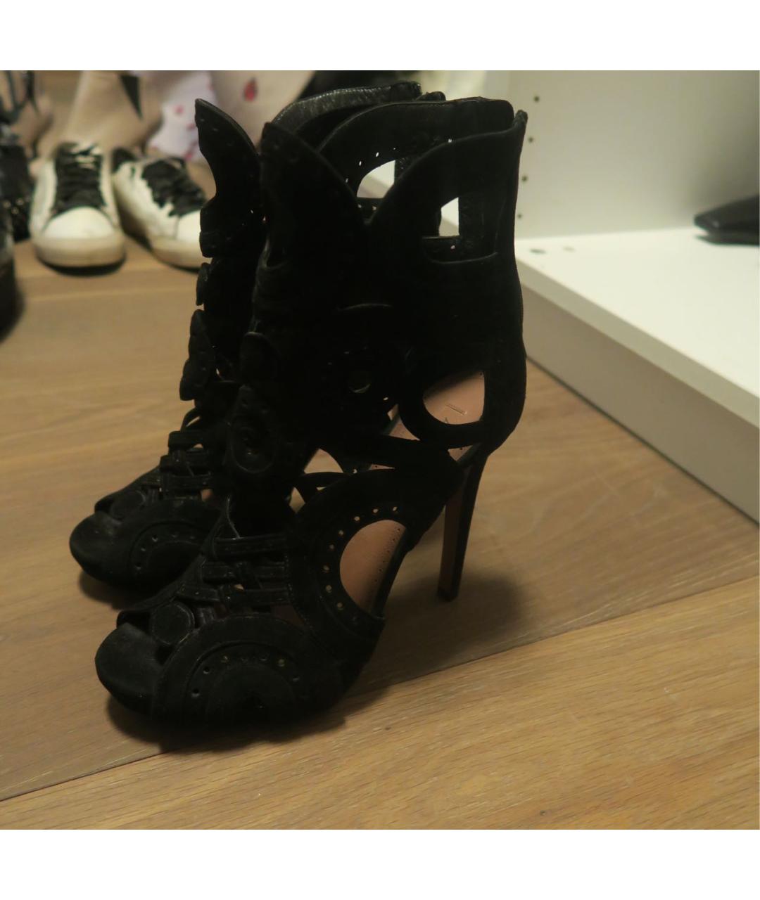 ALAIA Черные замшевые туфли, фото 5