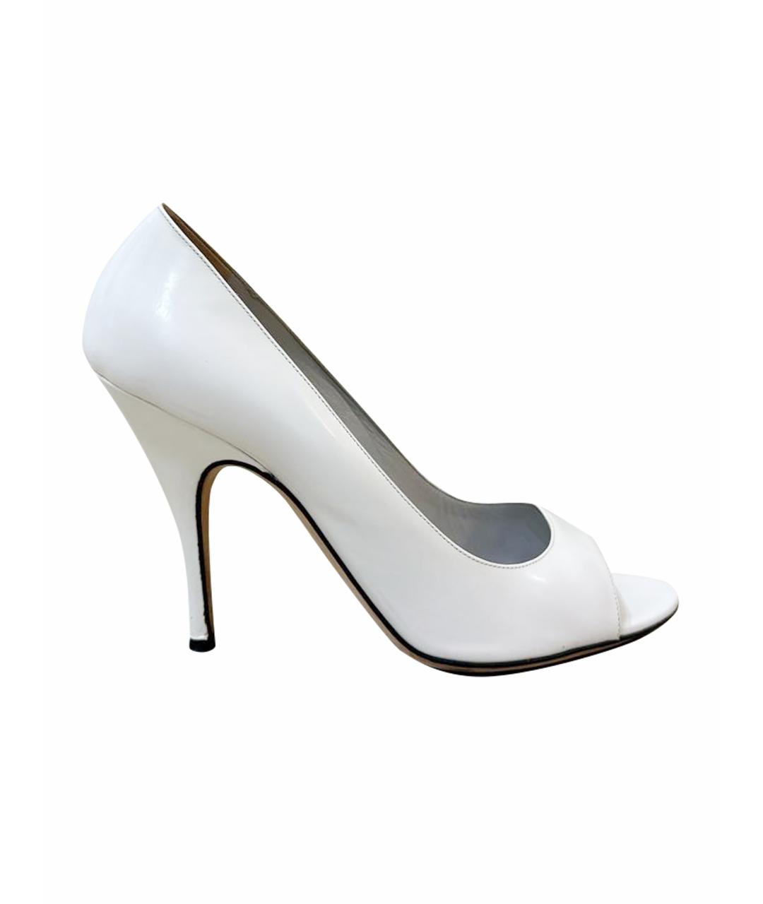 DOLCE&GABBANA Белые свадебные туфли на среднем каблуке из лакированной кожи, фото 1