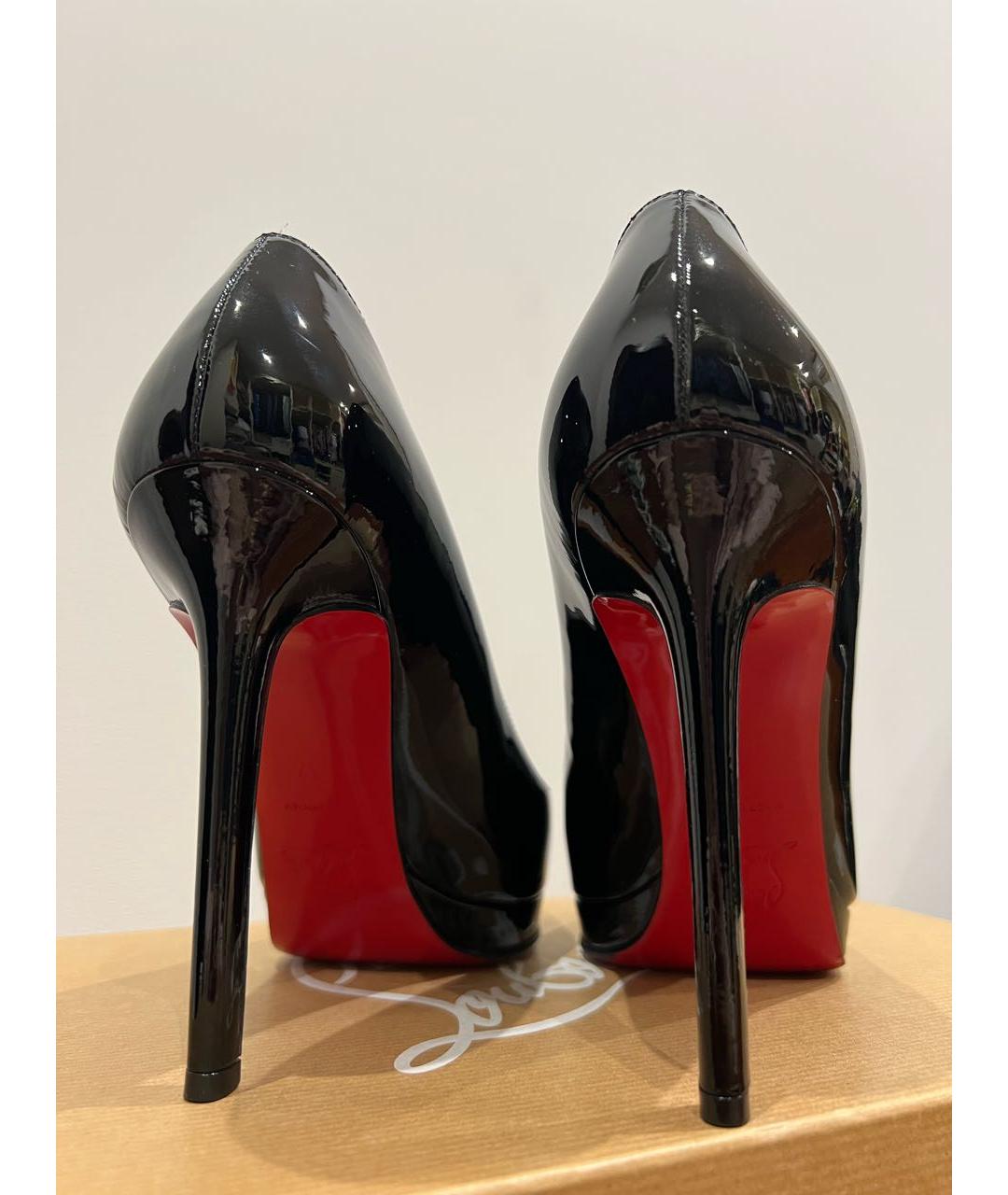 CHRISTIAN LOUBOUTIN Черные туфли из лакированной кожи, фото 4