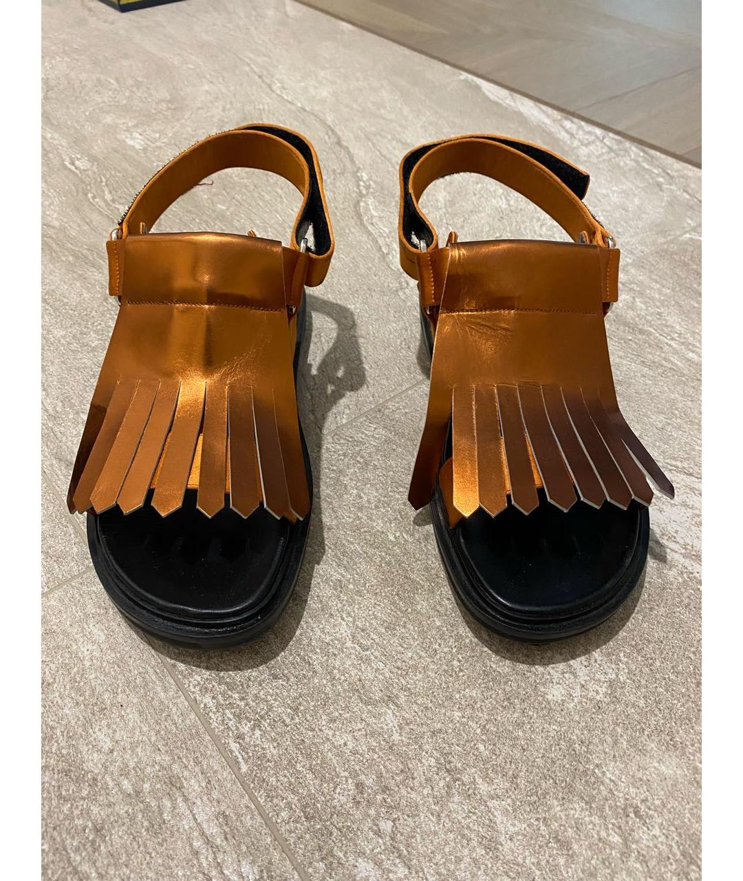 MARNI Оранжевое кожаные сандалии, фото 2