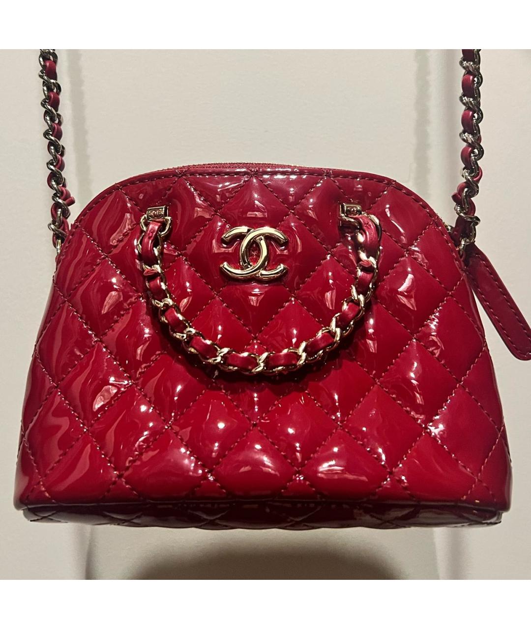CHANEL Красная сумка через плечо из лакированной кожи, фото 5