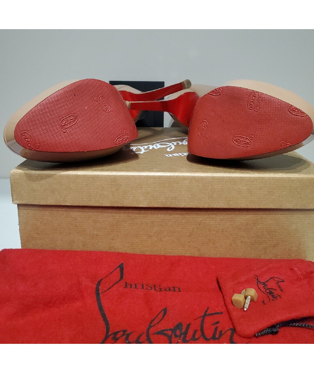 CHRISTIAN LOUBOUTIN Бежевые кожаные туфли, фото 5