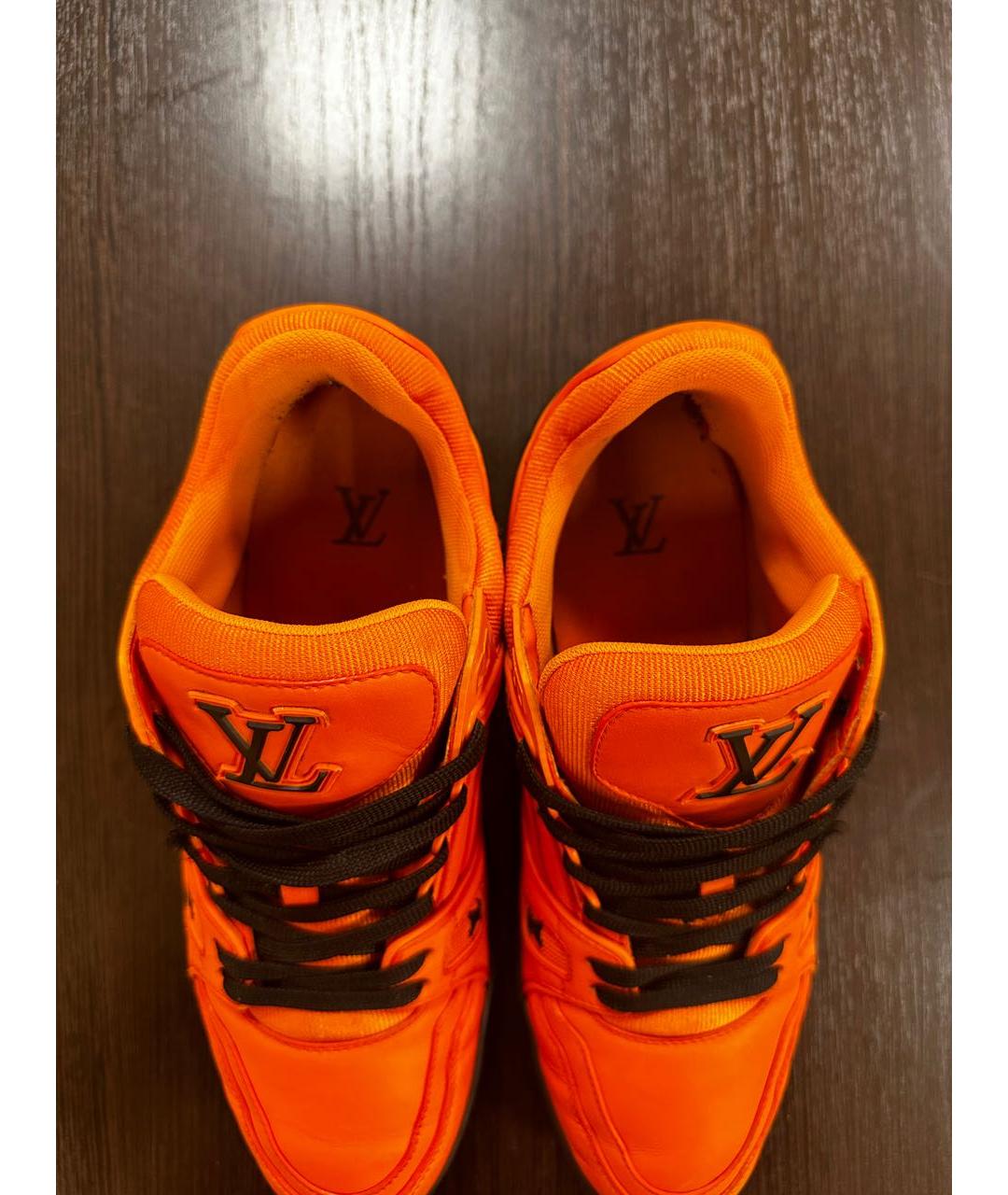LOUIS VUITTON Оранжевое кожаные низкие кроссовки / кеды, фото 3