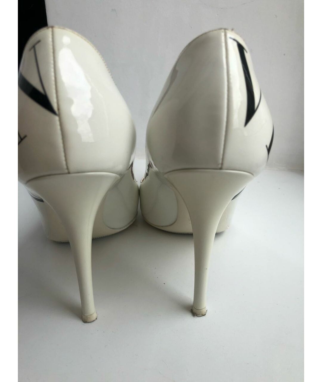 VALENTINO Белые туфли из лакированной кожи, фото 5