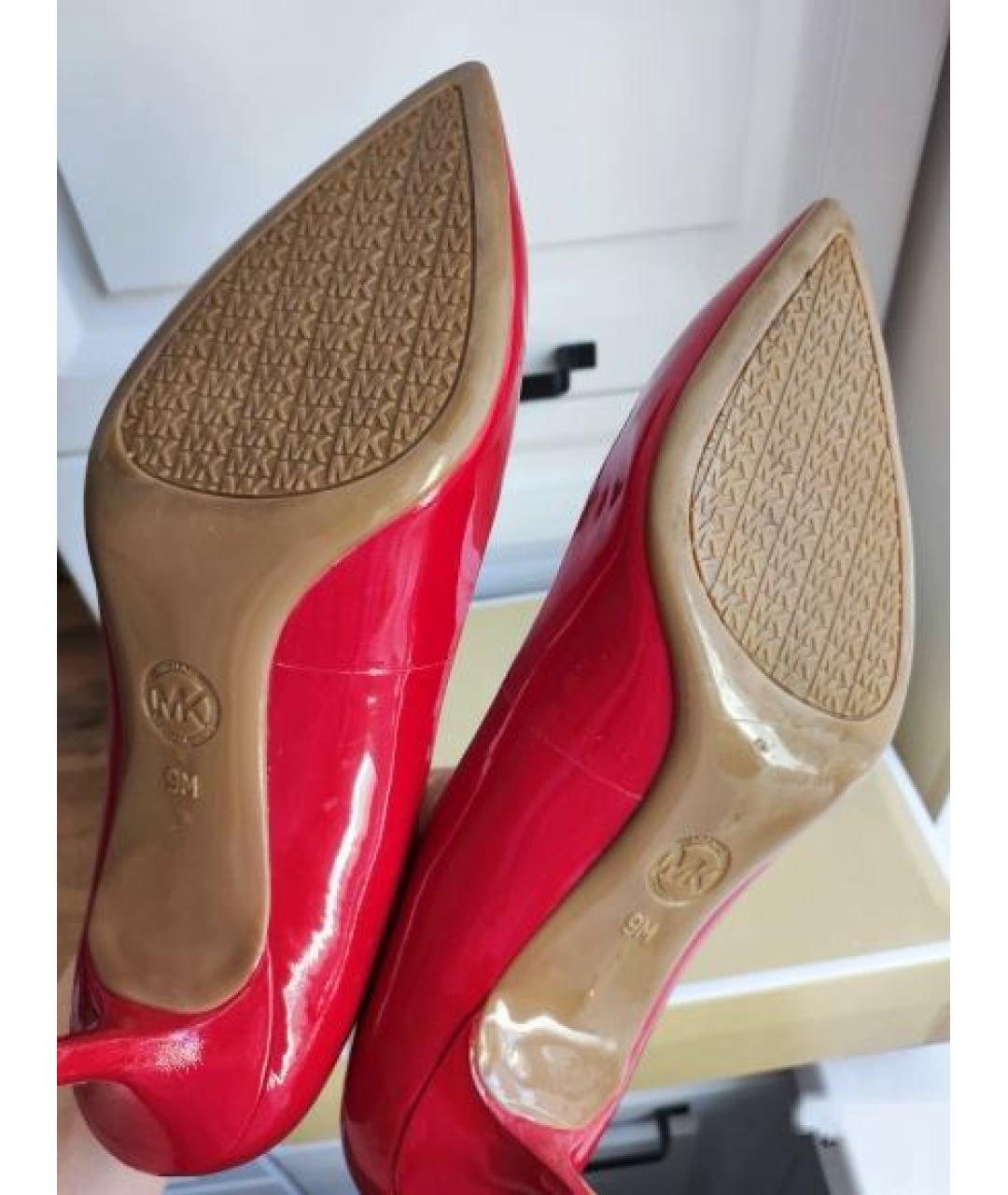 MICHAEL MICHAEL KORS Красные кожаные лодочки на низком каблуке, фото 3