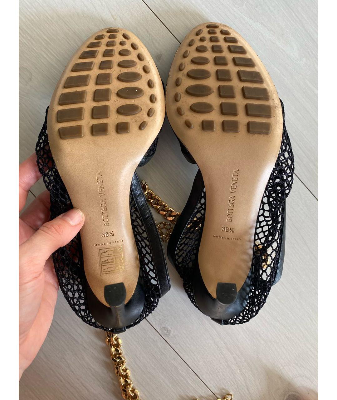 BOTTEGA VENETA Черные кожаные босоножки, фото 8