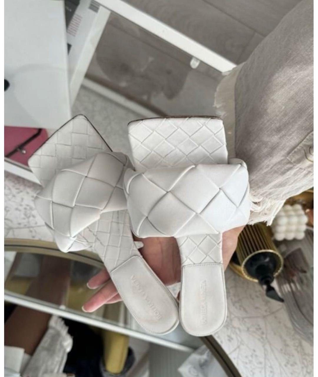 BOTTEGA VENETA Белые кожаные босоножки, фото 3