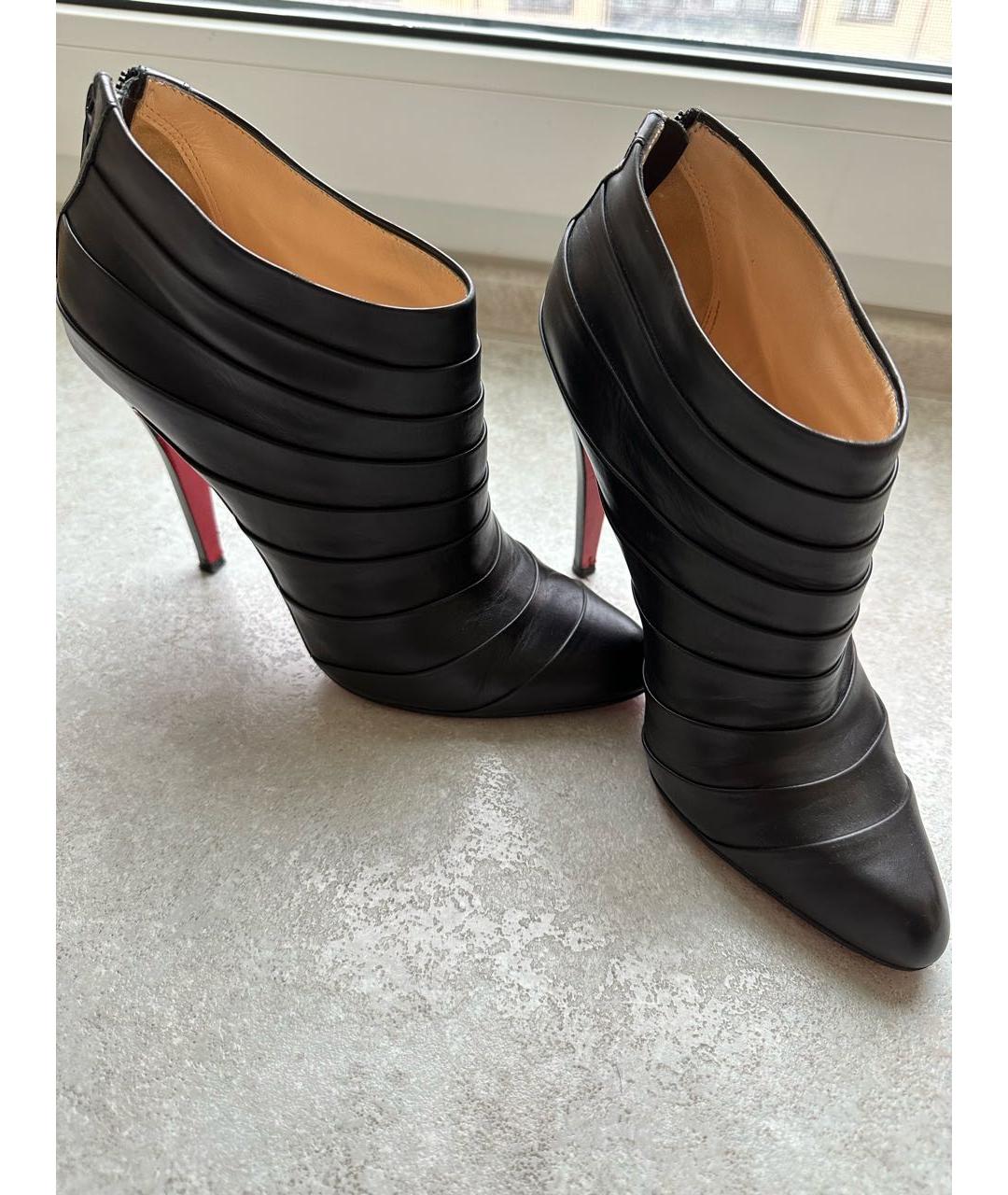 CHRISTIAN LOUBOUTIN Черные кожаные ботильоны, фото 5