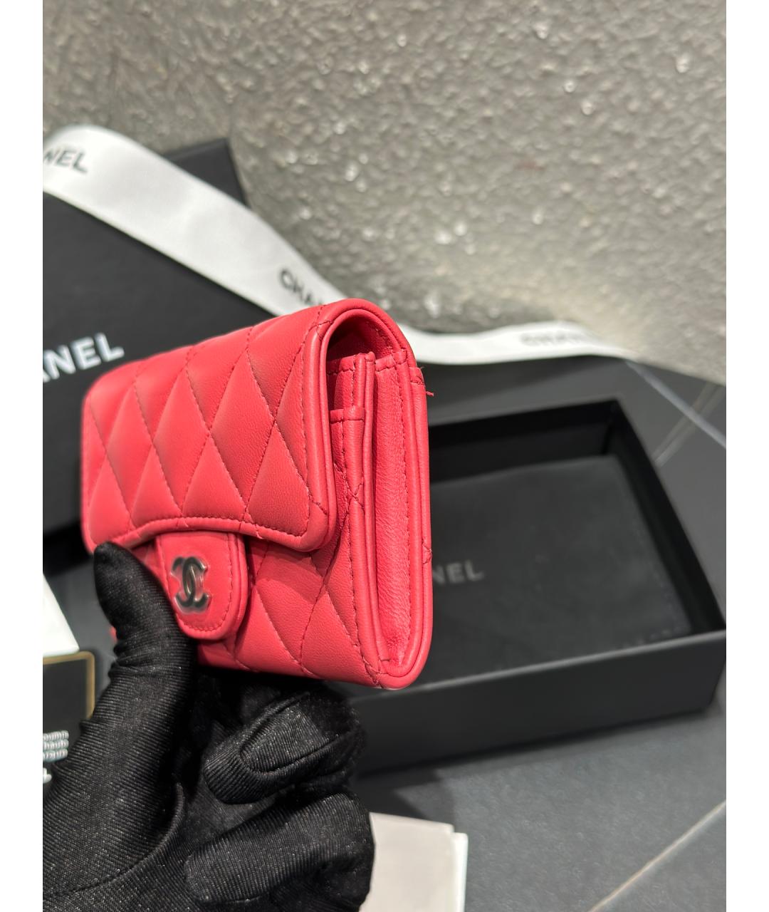 CHANEL Красная кожаная сумка через плечо, фото 5