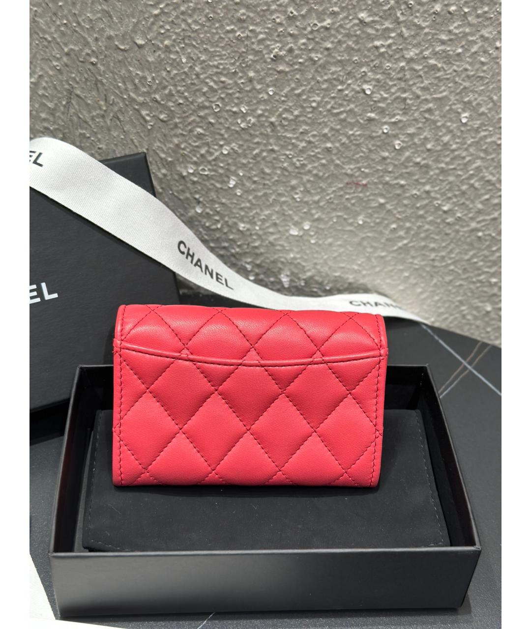 CHANEL Красная кожаная сумка через плечо, фото 6