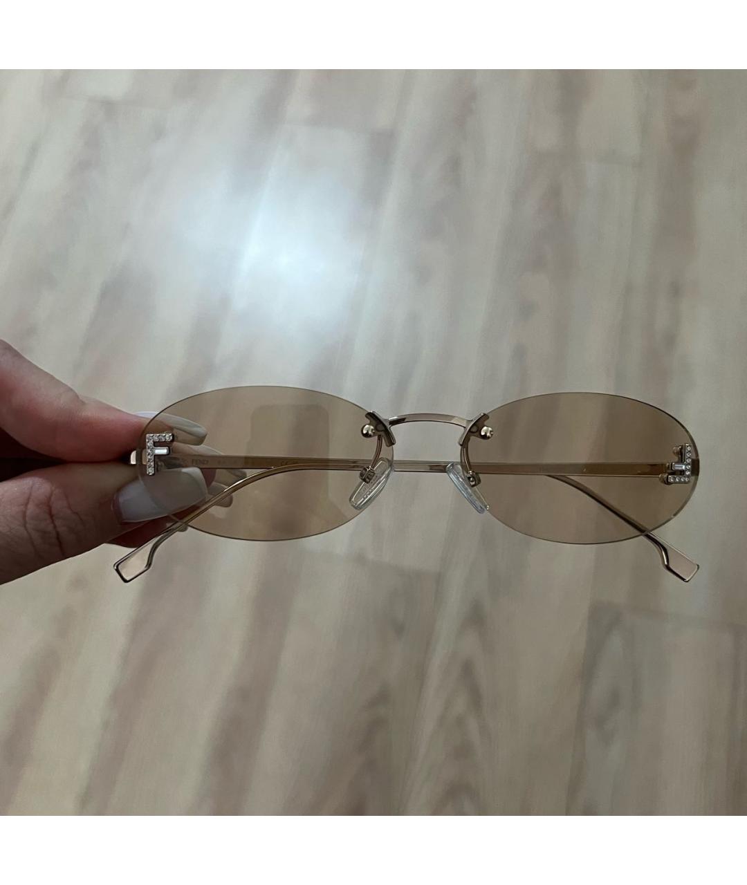 FENDI Бежевые металлические солнцезащитные очки, фото 2