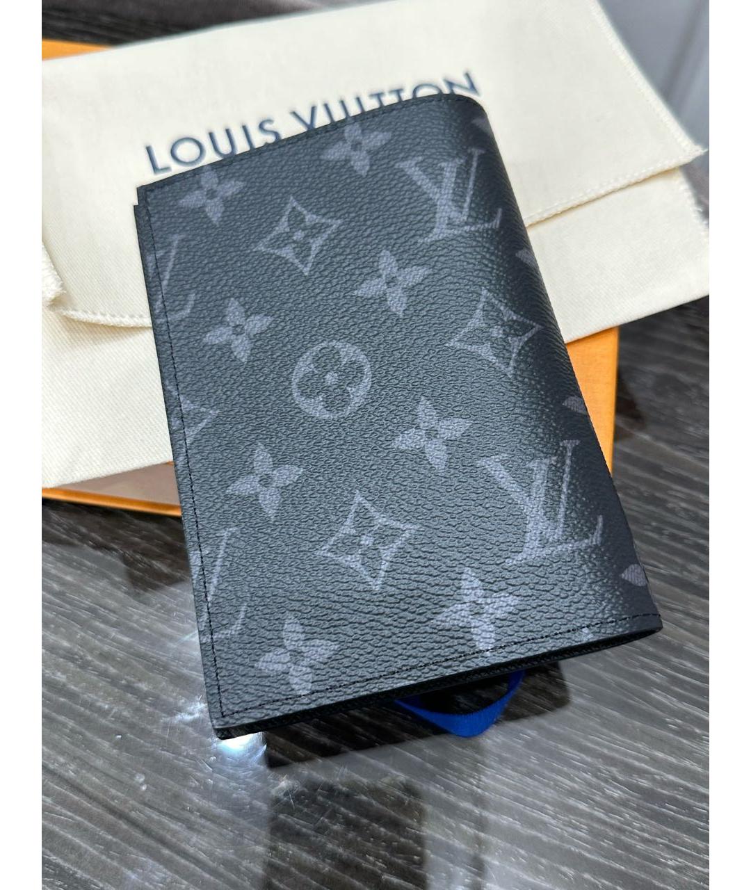 LOUIS VUITTON Антрацитовый кардхолдер, фото 2