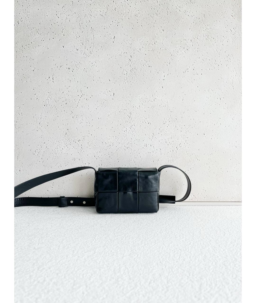 BOTTEGA VENETA Черная кожаная сумка через плечо, фото 2