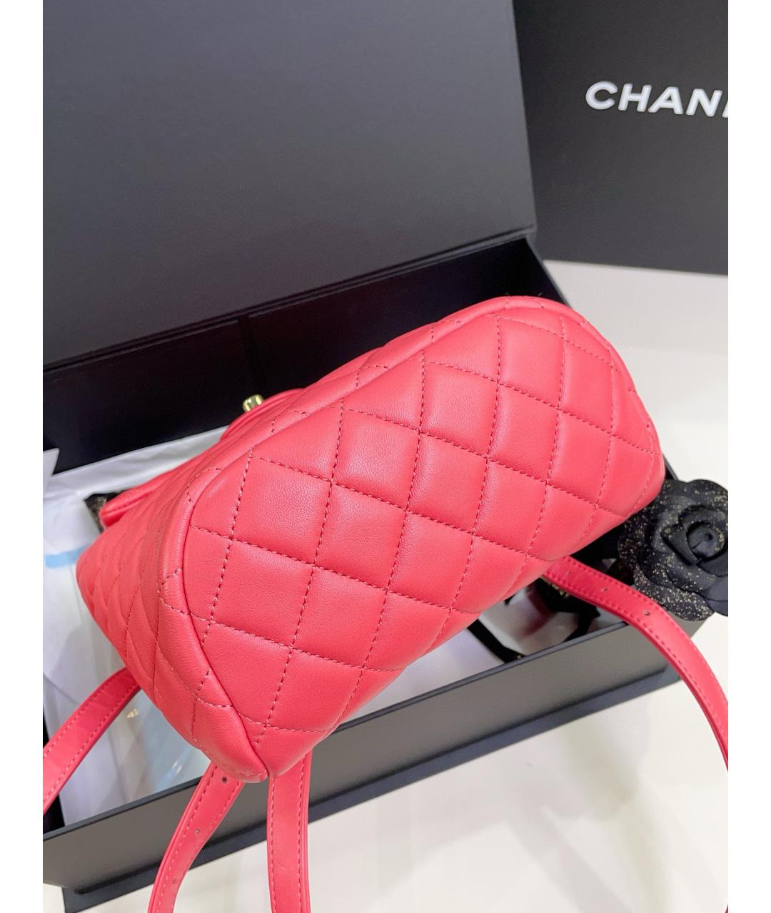 CHANEL Коралловый кожаный рюкзак, фото 6