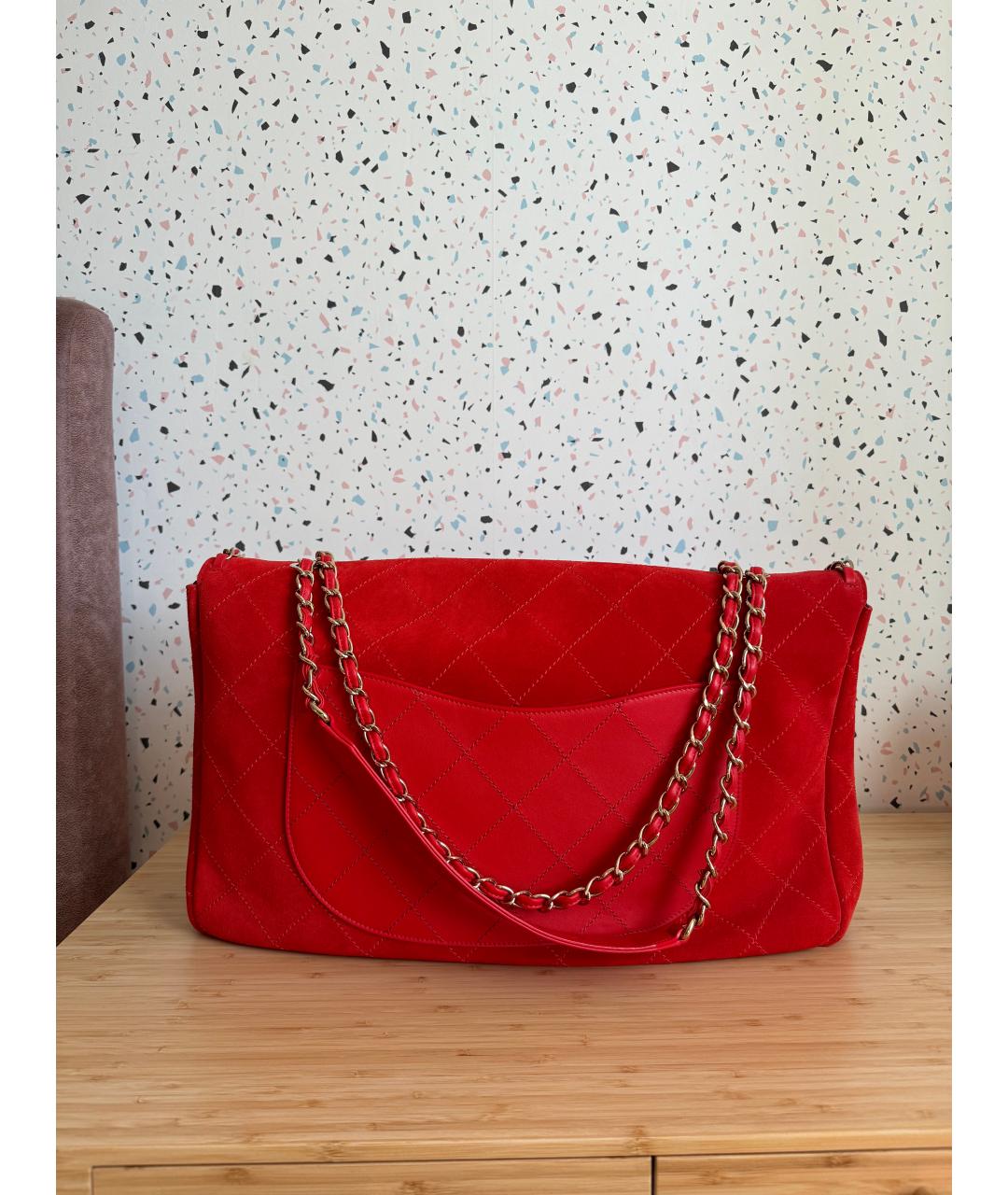 CHANEL Красная замшевая сумка через плечо, фото 3