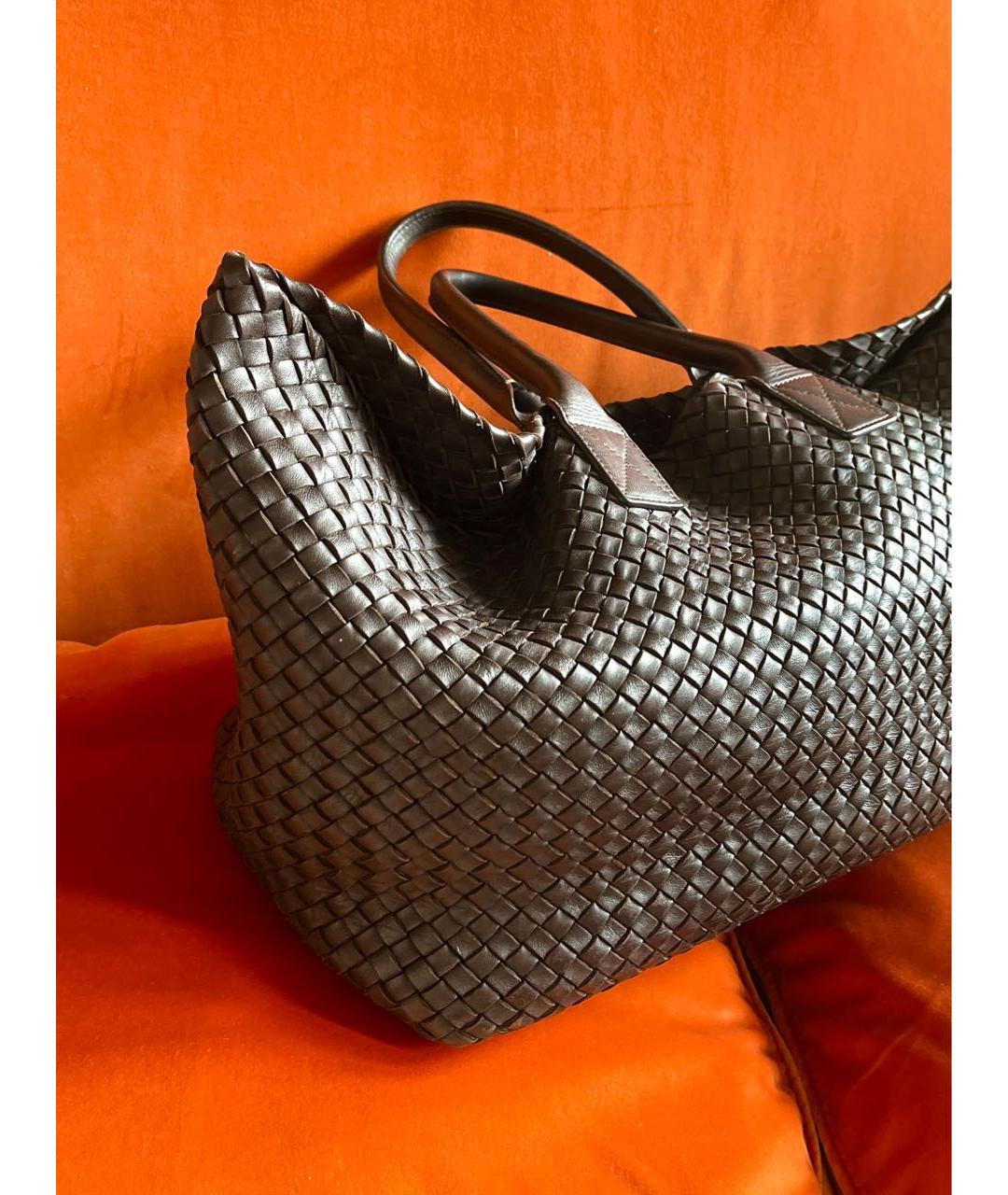 BOTTEGA VENETA Коричневая кожаная сумка тоут, фото 7