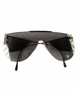 FENDI Солнцезащитные очки